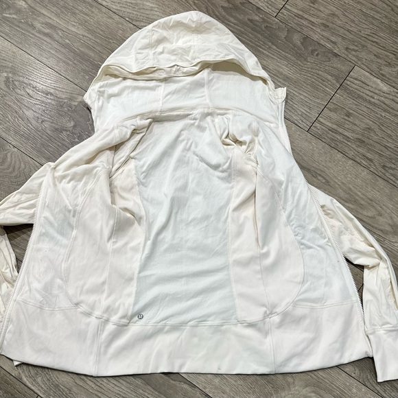 🌼Lululemon Women's Off-White Hooded Stretch Full-Zip Jacket🌼 - Picture 12 of 13